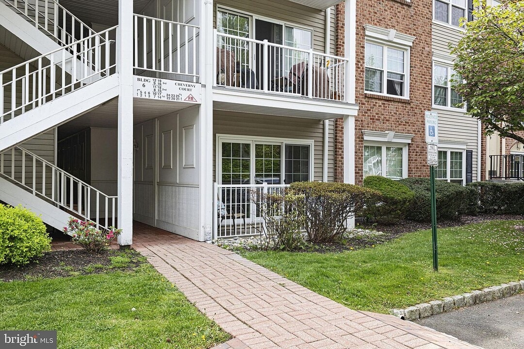 14 Cheverny Ct, Unit 14 Cheverny Ct in Trenton, NJ - Building Photo