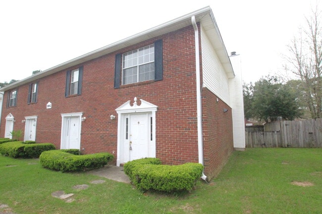3842 Belle Meade Ct in Pensacola, FL - Building Photo - Building Photo