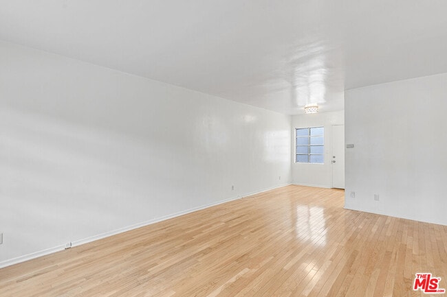 1342 Yale St in Santa Monica, CA - Building Photo - Building Photo