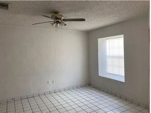 3319 Mier St in Laredo, TX - Building Photo - Building Photo