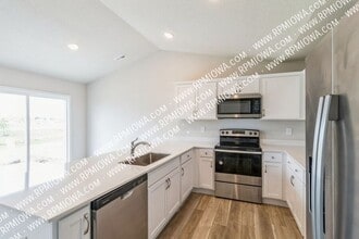 1129 NE 56th St in Ankeny, IA - Building Photo - Building Photo