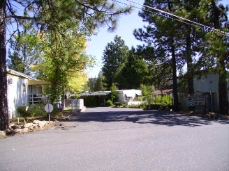 Safari Mobile Home Park in Avery, CA - Foto de edificio