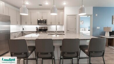 112 Hera Way, Unit 1210 in Myrtle Beach, SC - Foto de edificio - Building Photo