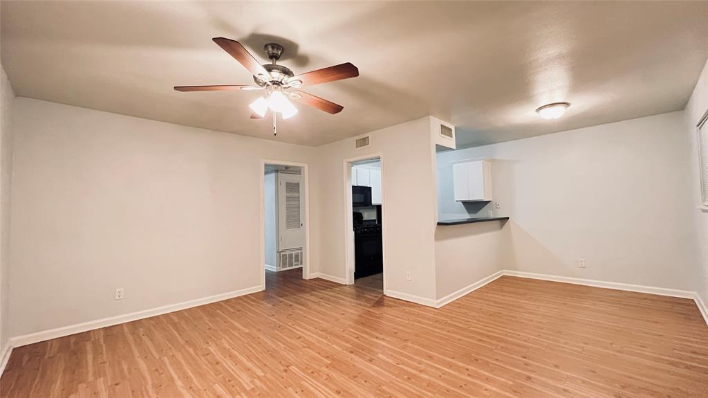 2301 Ohlen Rd in Austin, TX - Building Photo