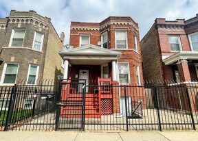 4038 W Potomac Ave, Unit G in Chicago, IL - Building Photo