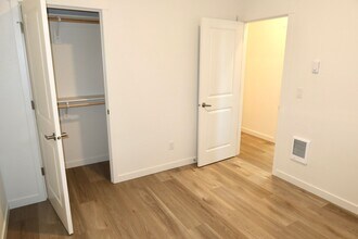 6615 Devon Ave SE in Salem, OR - Foto de edificio - Building Photo