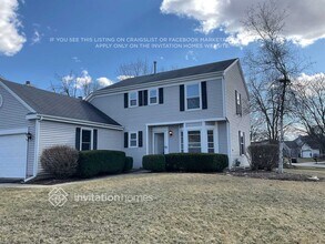 1445 Woodscreek Cir in Crystal Lake, IL - Building Photo - Building Photo