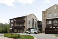 2029 Celadon Dr NE in Grand Rapids, MI - Foto de edificio - Building Photo