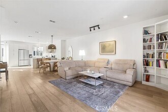 2581 Arvia St in Los Angeles, CA - Building Photo - Building Photo