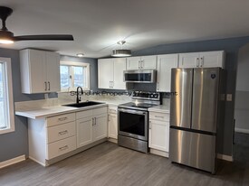 1899 Smith St in North Providence, RI - Building Photo