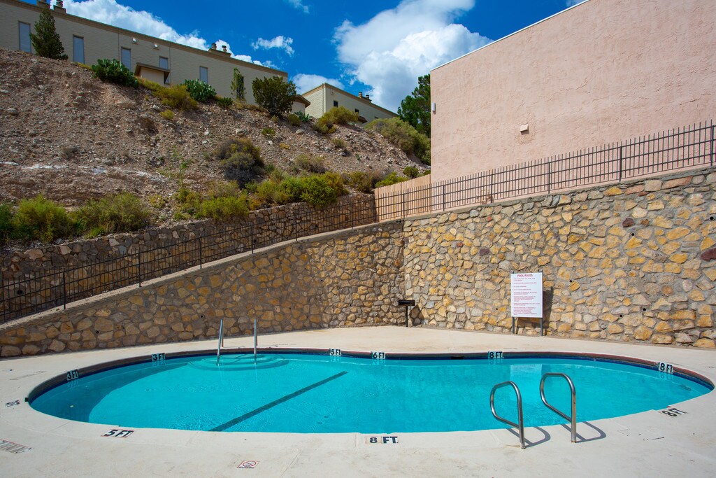 Overlook Apartments El Paso, TX Apartments