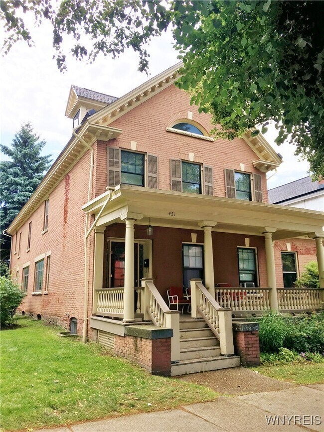 451 Franklin St in Buffalo, NY - Building Photo - Building Photo