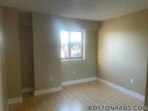 15 N Beacon St in Boston, MA - Building Photo - Building Photo