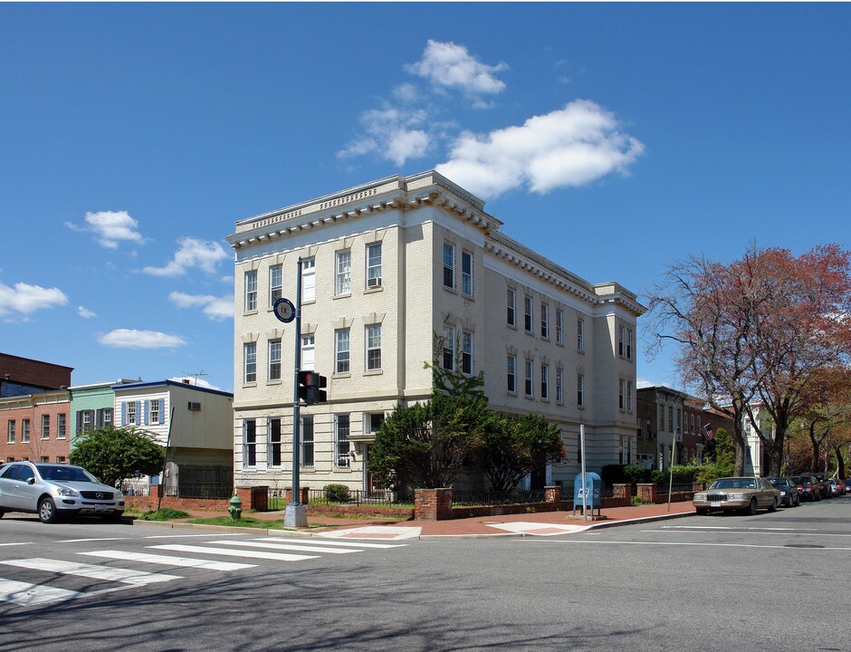 133 7TH STREET in Washington, DC - Building Photo