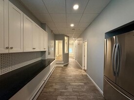 690 Lawrence St in Lowell, MA - Building Photo