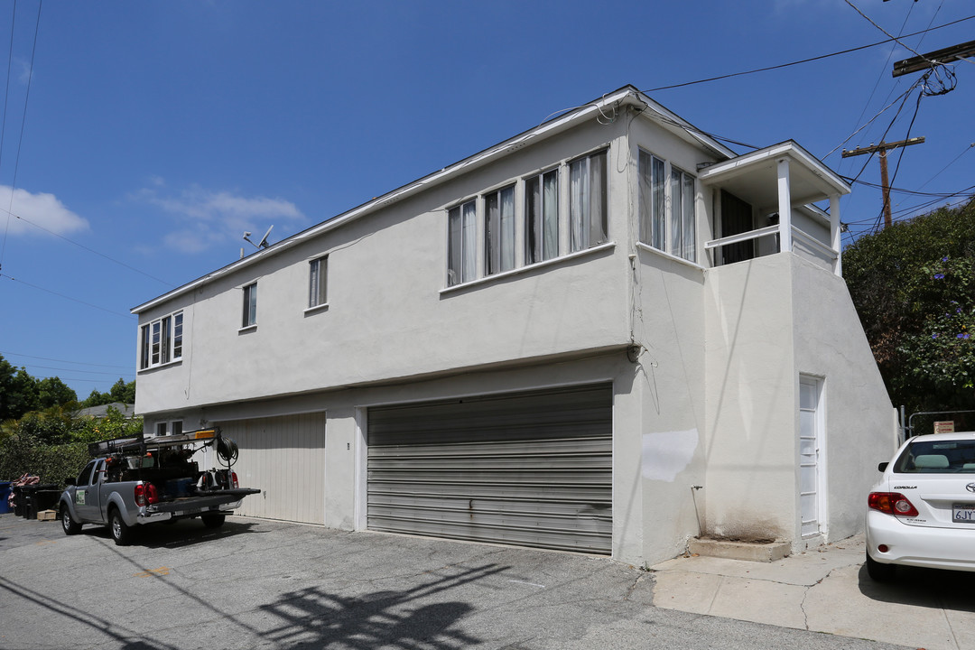 1772 Glendon Ave in Los Angeles, CA - Building Photo