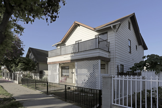 6315-6317 Pickering Ave in Whittier, CA - Foto de edificio - Building Photo