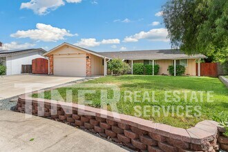 6612 Modesto Dr in Sacramento, CA - Building Photo - Building Photo