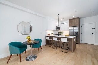 10 Brinkerhoff St in Jersey City, NJ - Building Photo - Building Photo