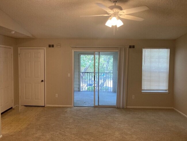 2201 Metropolitan Way in Orlando, FL - Building Photo - Building Photo