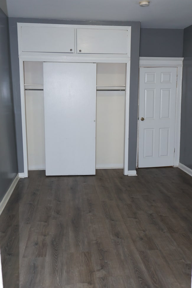 property at 318 N 10th St