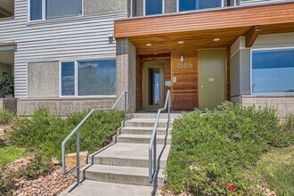1585 Hecla Way in Louisville, CO - Building Photo - Building Photo