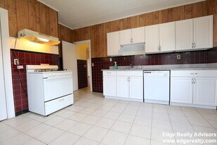 58 Leicester St, Unit 2 in Boston, MA - Building Photo
