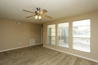 Cypress Acres in New Orleans, LA - Building Photo - Building Photo