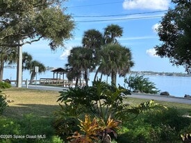 803 Rockledge Dr, Unit 2 in Rockledge, FL - Building Photo