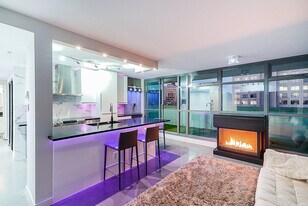 438 Seymour St in Vancouver, BC - Building Photo