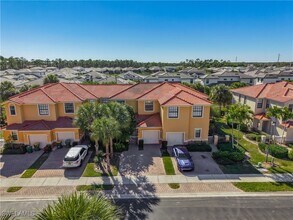 7376 Bristol Cir in Naples, FL - Building Photo - Building Photo