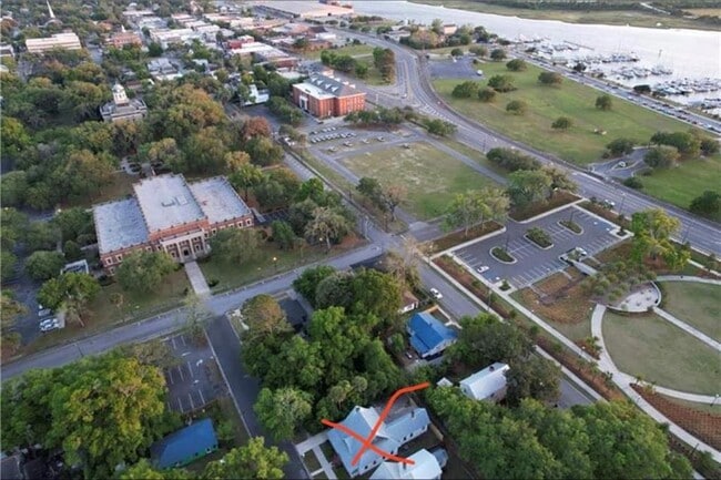 1915 Union St in Brunswick, GA - Building Photo - Building Photo