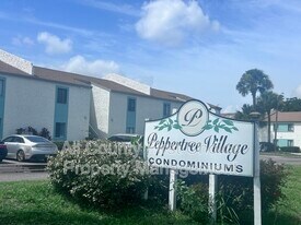 11415 8th Way N in St. Petersburg, FL - Building Photo