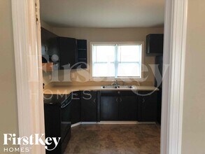 901 Elizabeth Dr in Birmingham, AL - Foto de edificio - Building Photo