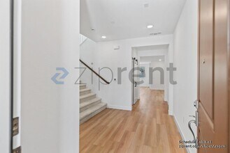 439 Monastery Dr in Lathrop, CA - Building Photo - Building Photo
