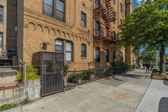 897 Empire Blvd in Brooklyn, NY - Building Photo - Building Photo