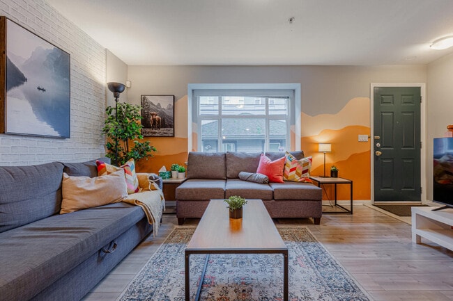 686 E Cordova St in Vancouver, BC - Building Photo - Building Photo