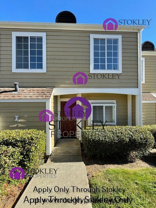 5003 Hiller Ln in Martinez, CA - Building Photo