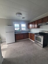 1002 Cutler St, Unit Cutler in Schenectady, NY - Building Photo - Building Photo
