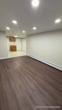 27 Ridgewood Ln, Unit 4 in Gardner, MA - Foto de edificio - Building Photo