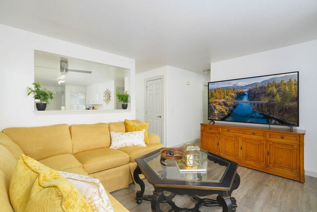 3398 W Lilac Ct in Post Falls, ID - Building Photo - Building Photo