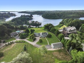 54 Westcote Close in South Kingstown, RI - Building Photo - Building Photo
