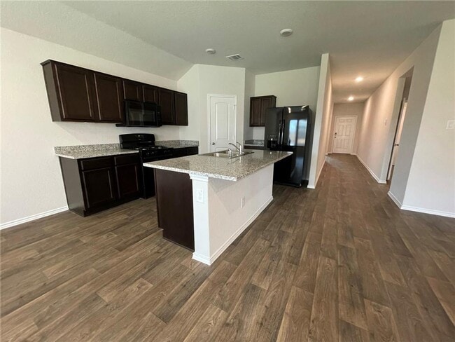128 Hazel Grv in San Marcos, TX - Building Photo - Building Photo
