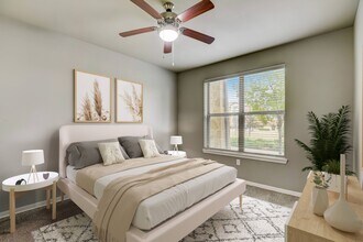 Gateway Oaks Apartments in Forney, TX - Foto de edificio - Building Photo