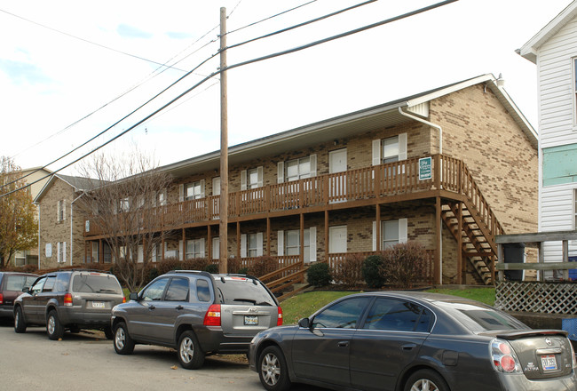 Bluffington Arms in Huntington, WV - Foto de edificio - Building Photo