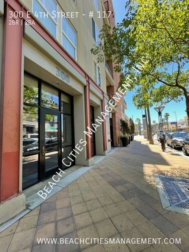 property at 300 E 4th St