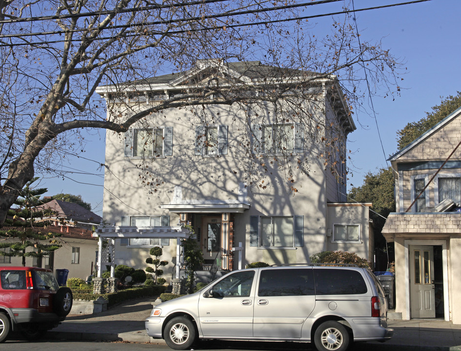 637 Central Ave in Alameda, CA - Foto de edificio