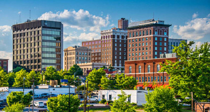 Water Tower Apartments in Greenville, SC - Foto de edificio - Building Photo