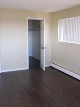 3620 Verde Dr-Unit -205 in Colorado Springs, CO - Building Photo - Building Photo