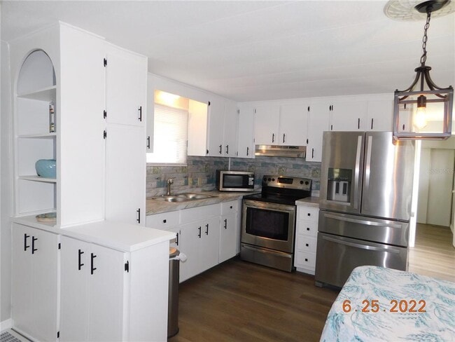 3111 Dorothy Pl in Ellenton, FL - Building Photo - Building Photo